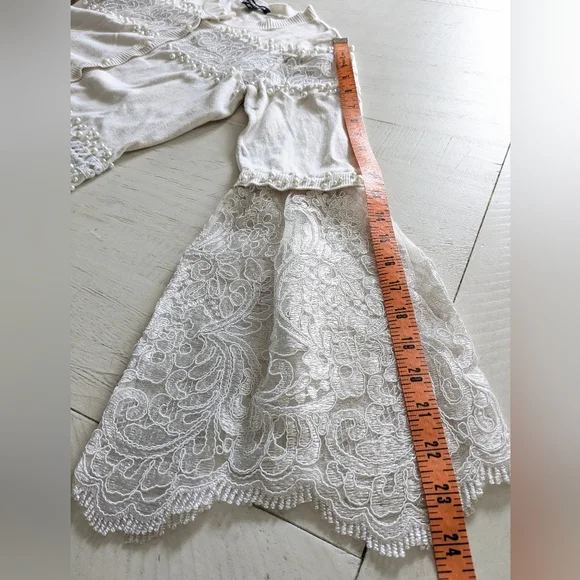 Boston Proper Pearl Embellished Lace Bell Sleeve Ivory Cardigan Sweater Small - Picture 13 of 14
